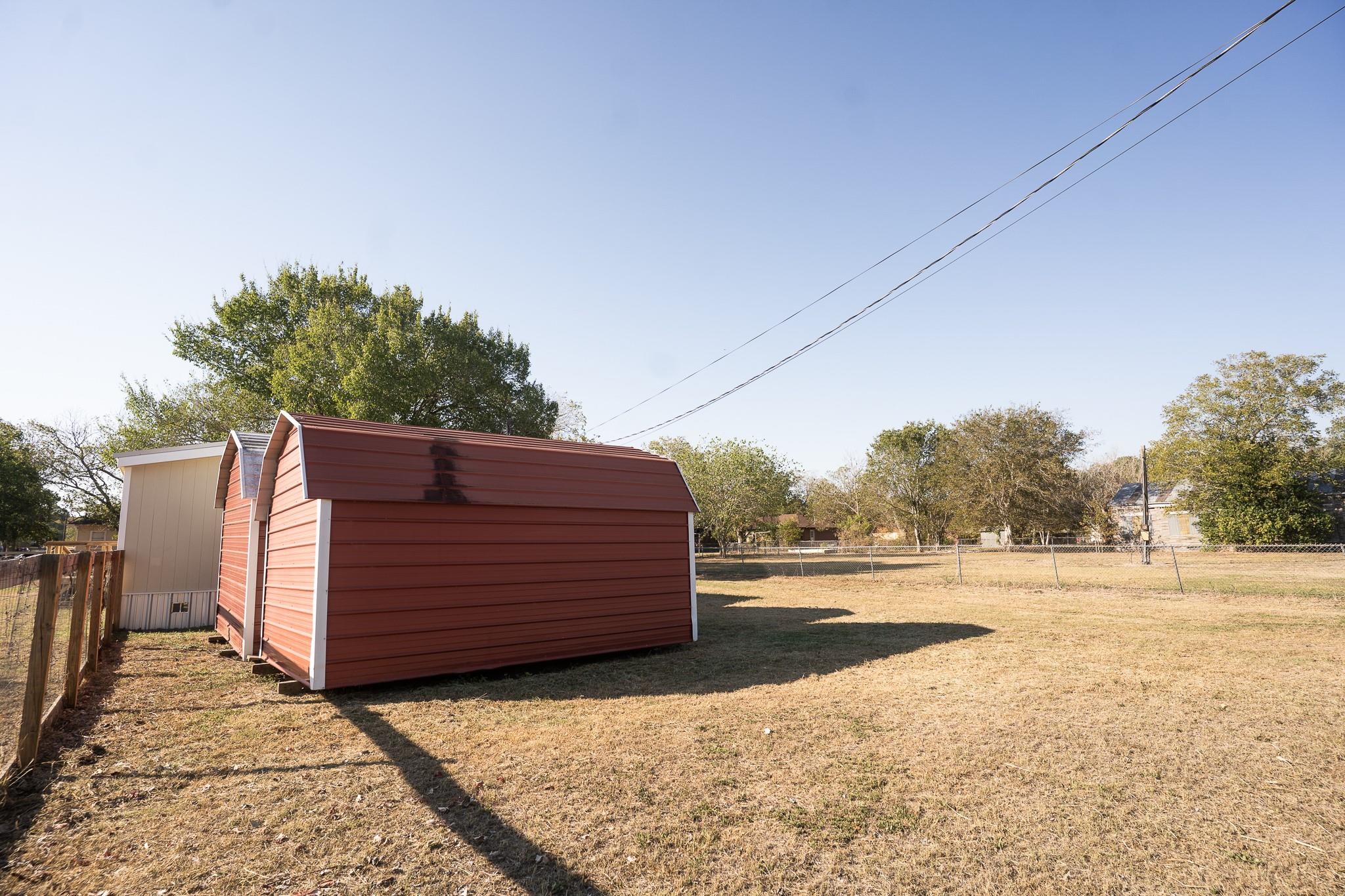 404 S Mill Street Flatonia TX 78941