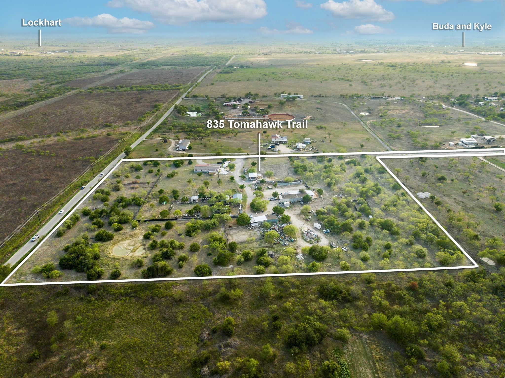 835 Tomahawk Trail Dale TX 78616
