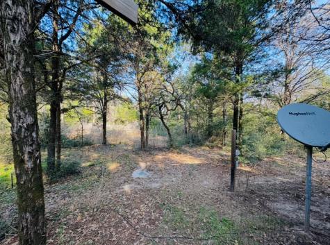 1575 County Road B Road Lexington TX 78947