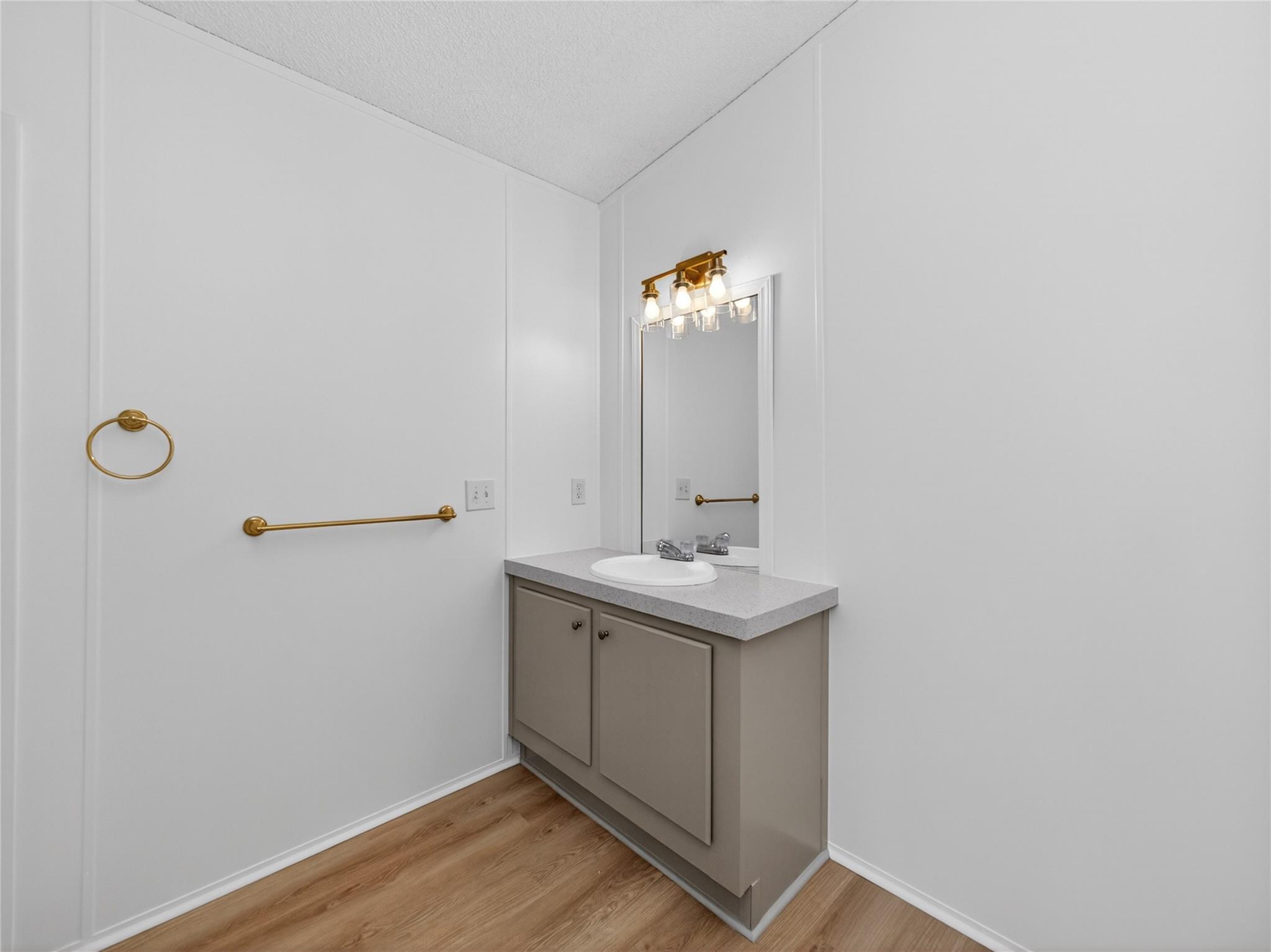 2846 Indian Trail Kingsland TX 78639
