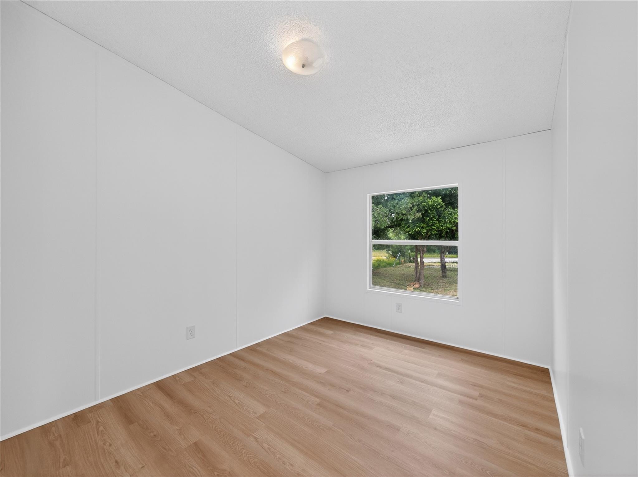 2846 Indian Trail Kingsland TX 78639