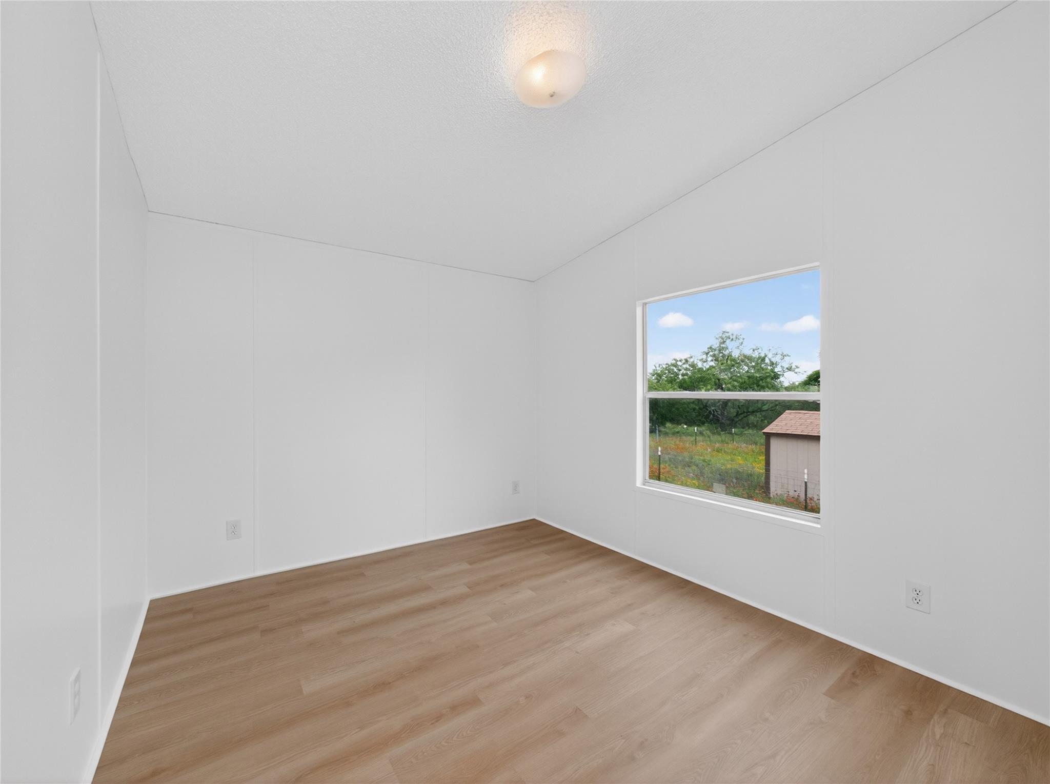 2846 Indian Trail Kingsland TX 78639