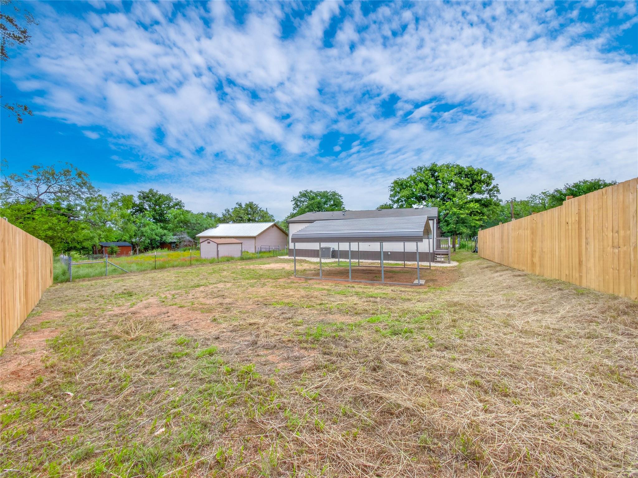 2846 Indian Trail Kingsland TX 78639