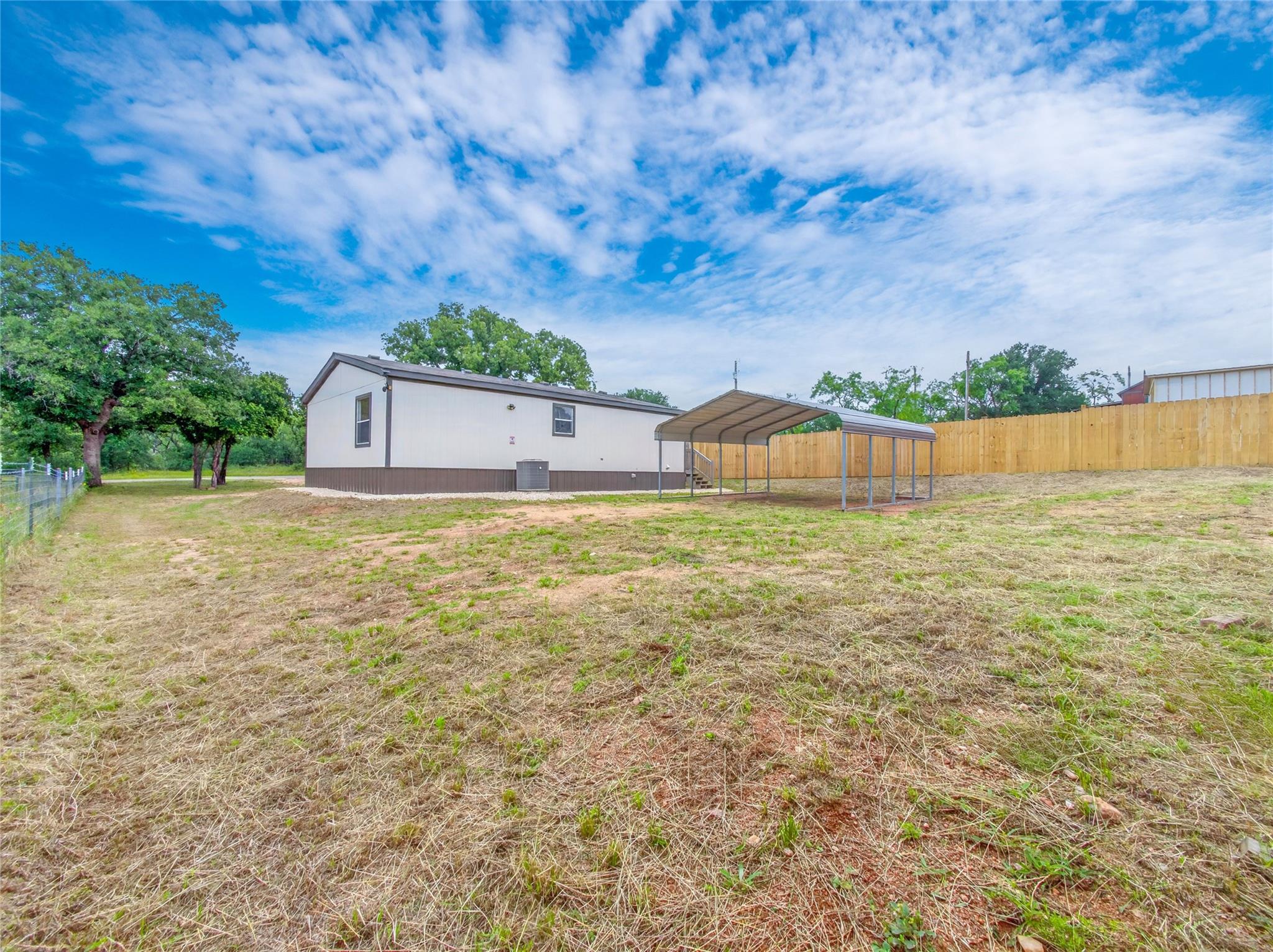 2846 Indian Trail Kingsland TX 78639