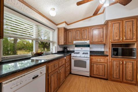 1019 Lake Shore Drive Spicewood TX 78669