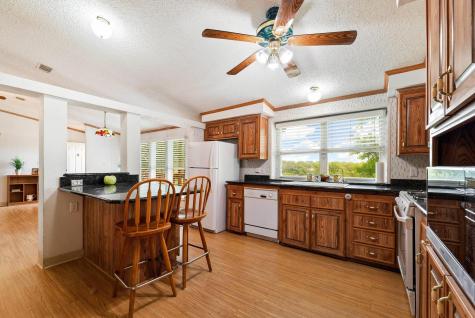 1019 Lake Shore Drive Spicewood TX 78669