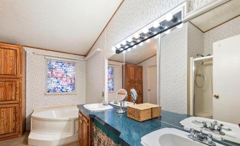 1019 Lake Shore Drive Spicewood TX 78669