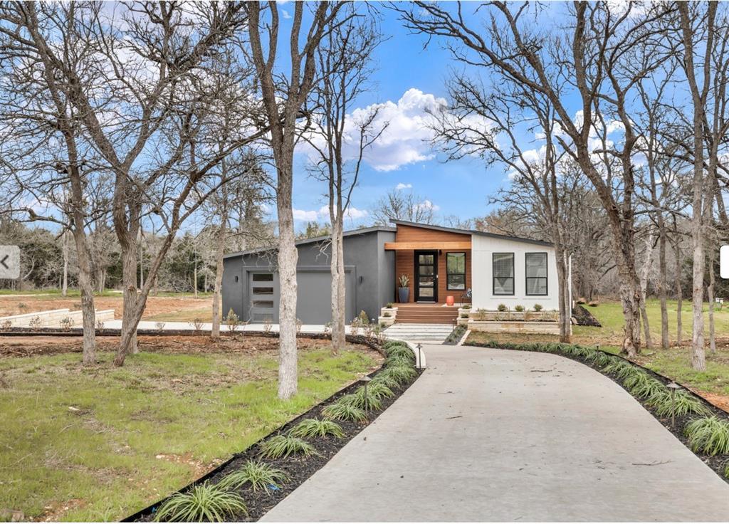 942 Chamberlin Road Dale TX 78616