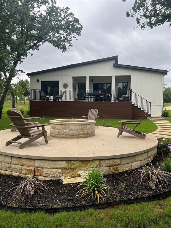 942 Chamberlin Road Dale TX 78616