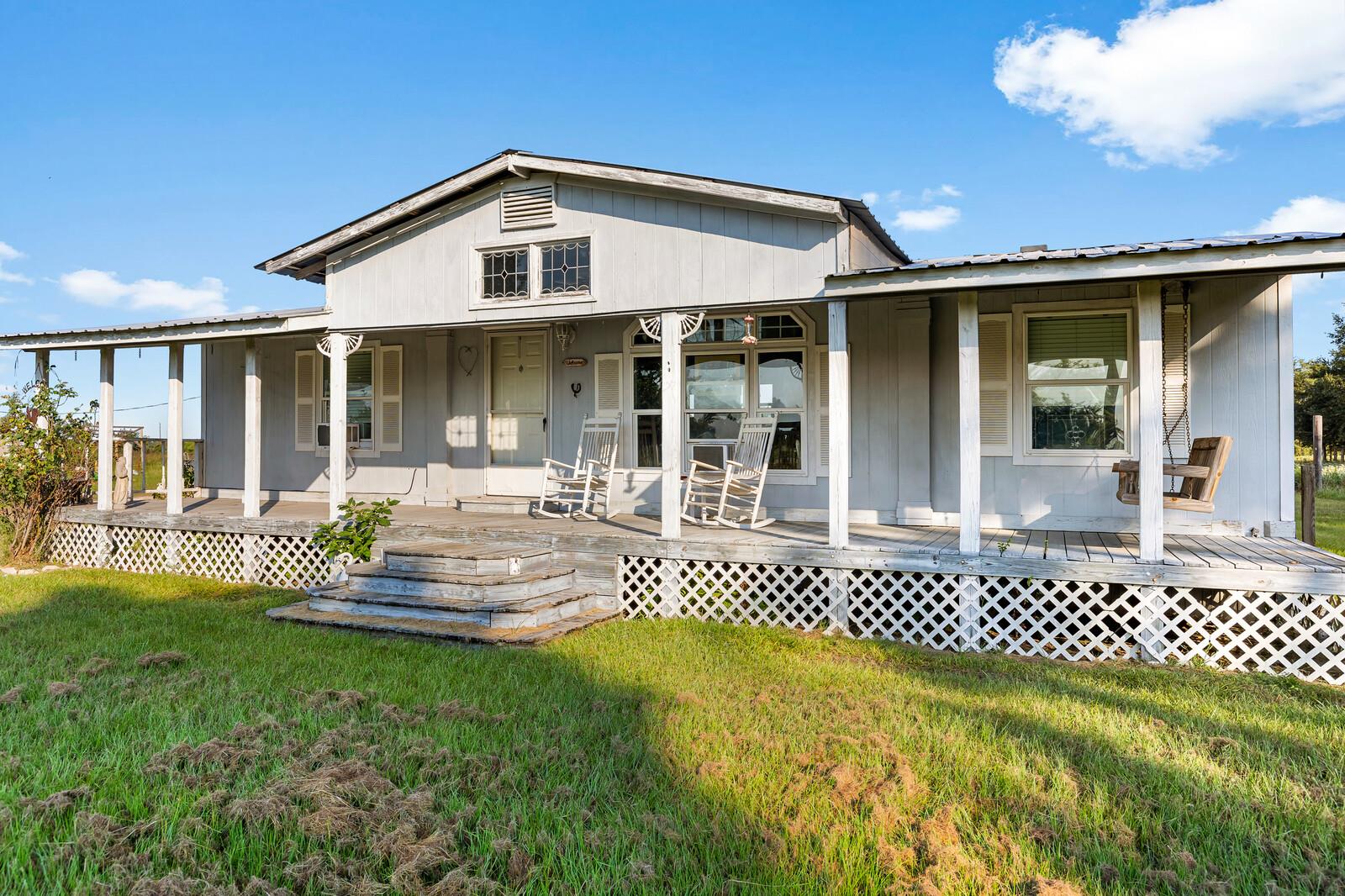 252 Lcr 421 Groesbeck TX 76642