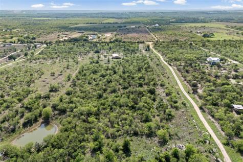 3882 Dry Creek Road Lockhart TX 78644