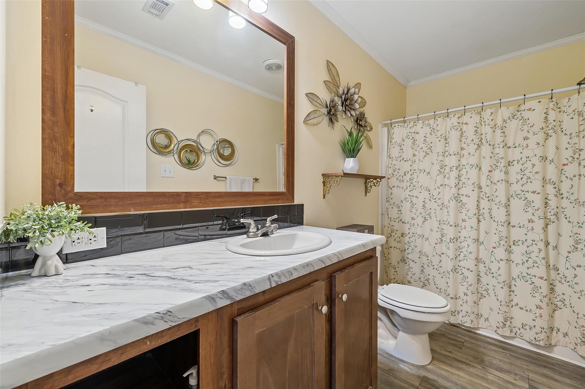 418 Lenora Drive Taylor TX 76574