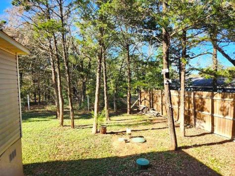184 Arrowhead Drive Smithville TX 78957
