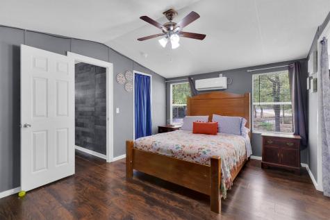 107 SW Forest Hill Cove Dale TX 78616