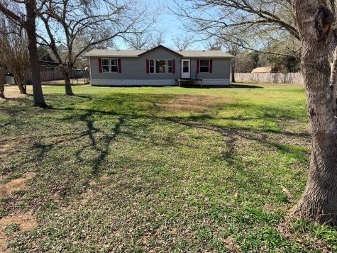 185 Peace Pipe Smithville TX 78957