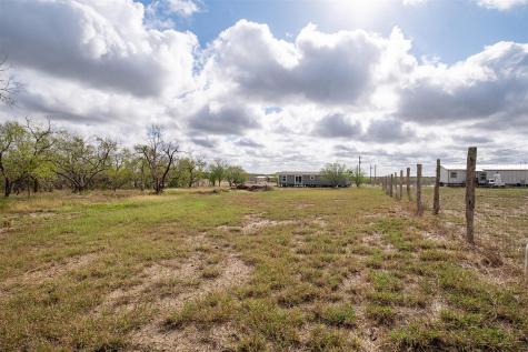 114 Blue Quail Street Dale TX 78616