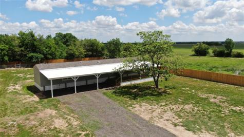 335 County Road 352 Gause TX 77857
