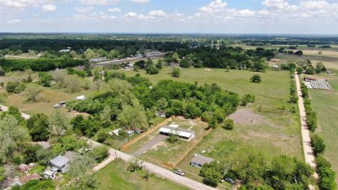 335 County Road 352 Gause TX 77857