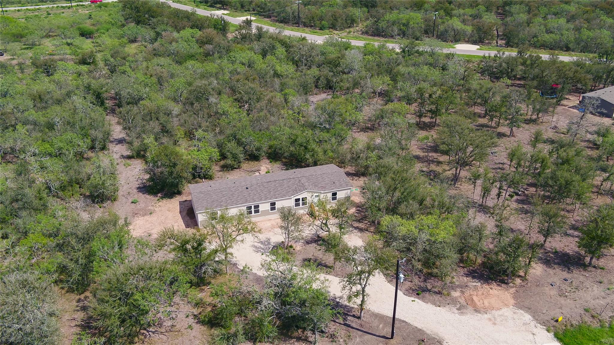 123 Baylen Clifton Lane Lockhart TX 78644