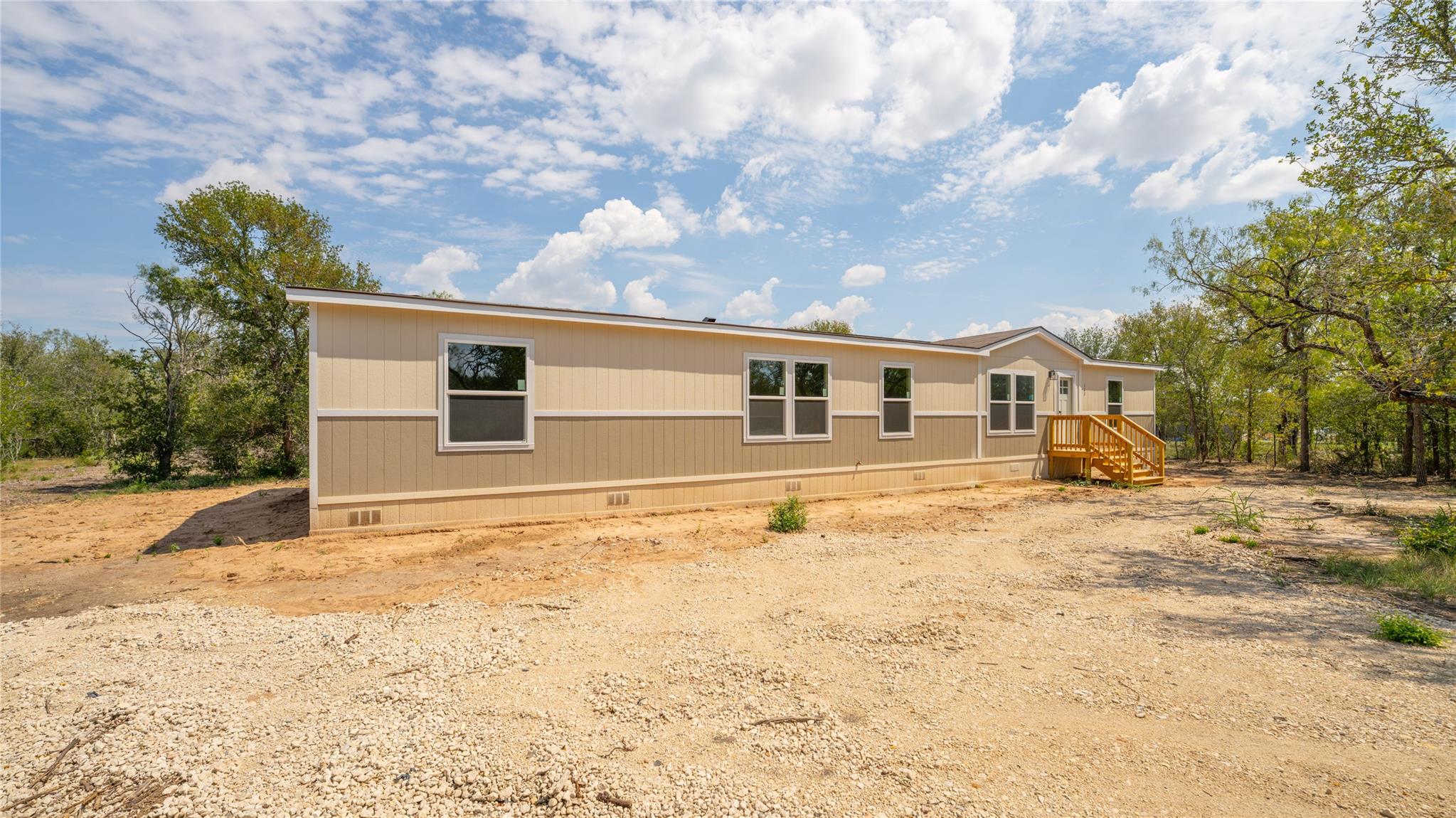 123 Baylen Clifton Lane Lockhart TX 78644