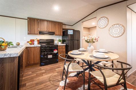 106 Spanish Oak Road Dale TX 78616