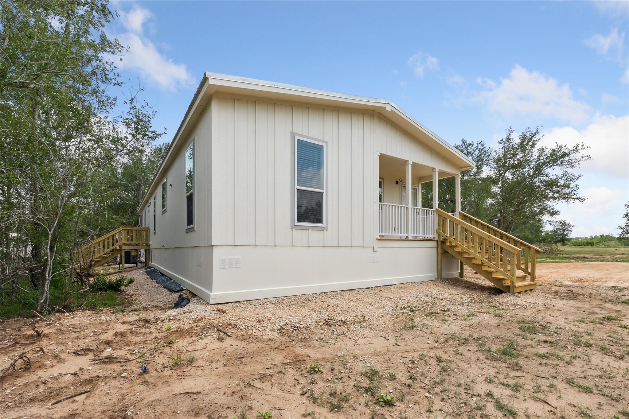 855 Roosevelt Road Luling TX 78648