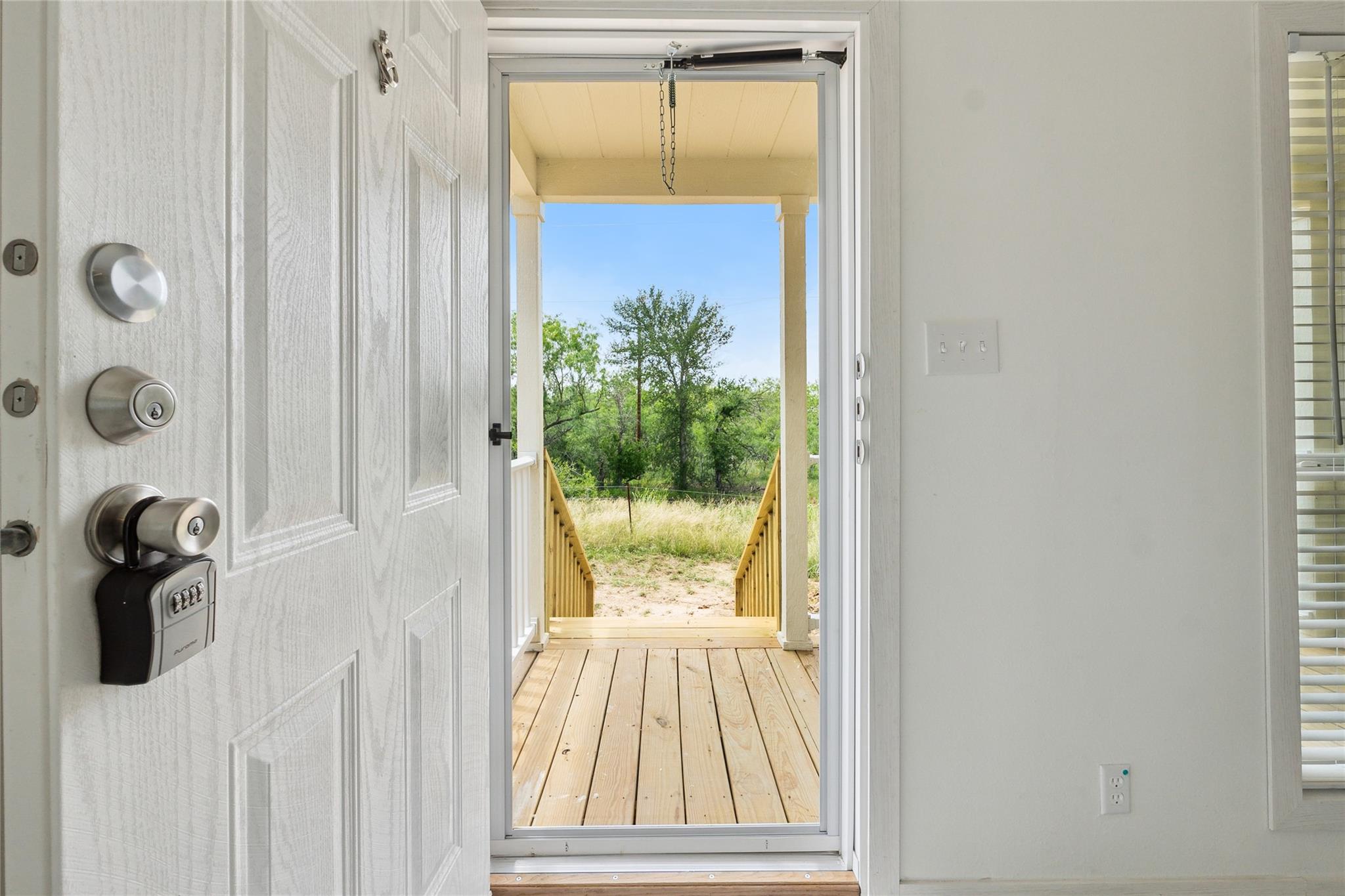855 Roosevelt Road Luling TX 78648