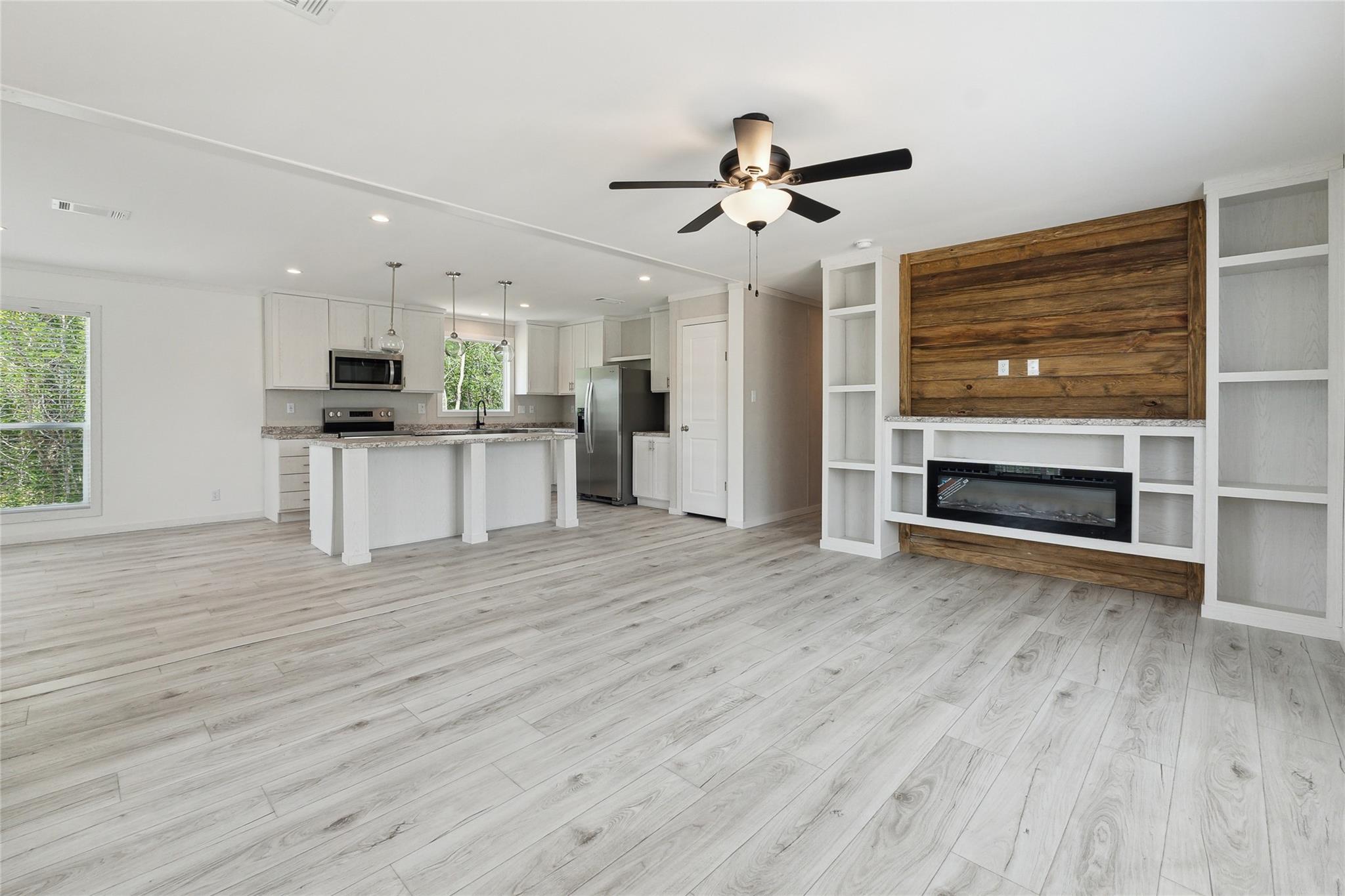 855 Roosevelt Road Luling TX 78648