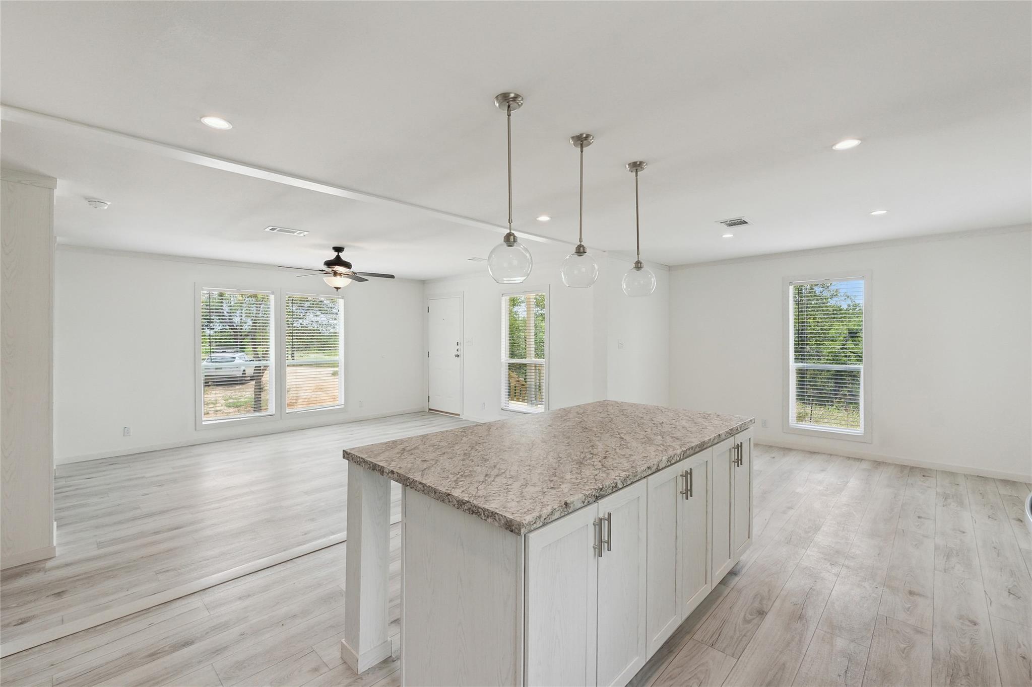 855 Roosevelt Road Luling TX 78648