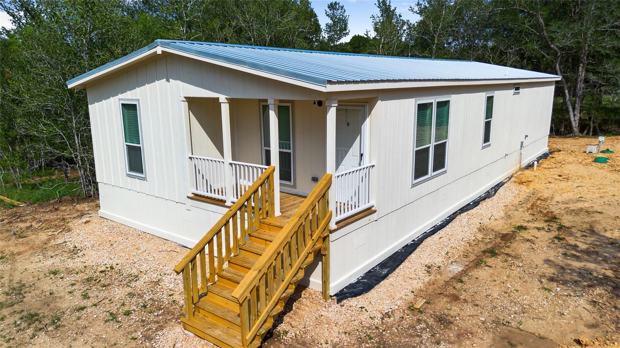 855 Roosevelt Road Luling TX 78648