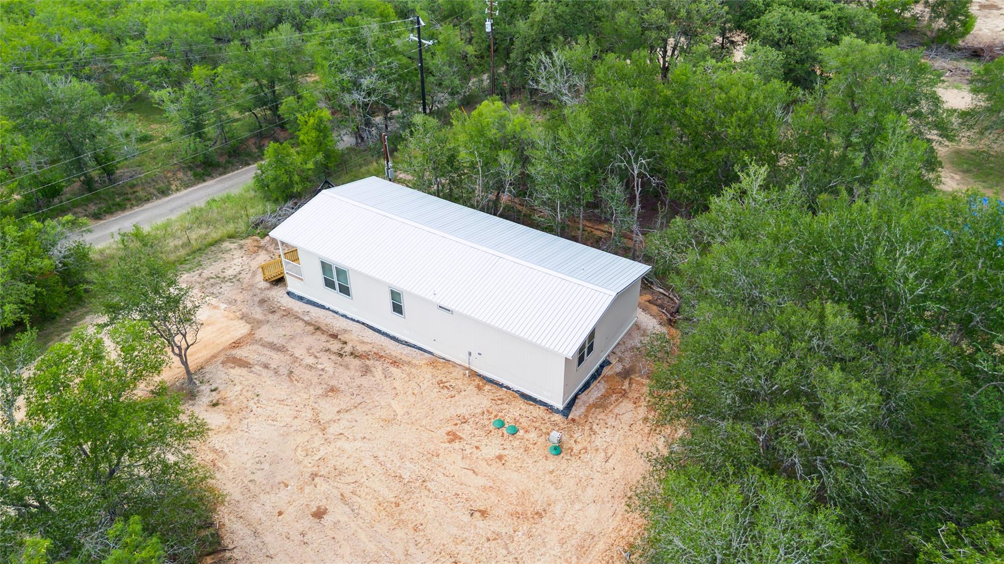 855 Roosevelt Road Luling TX 78648