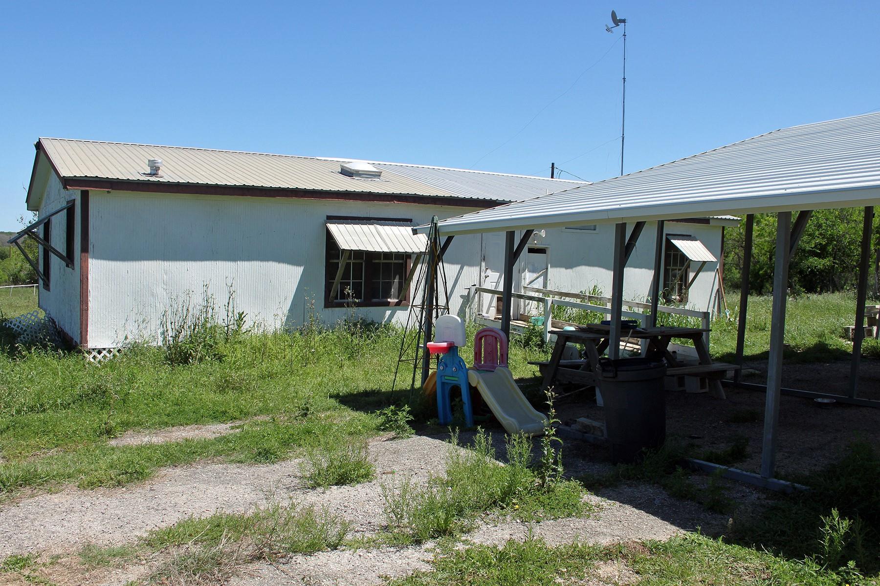 1023 Sierra Drive Lockhart TX 78644