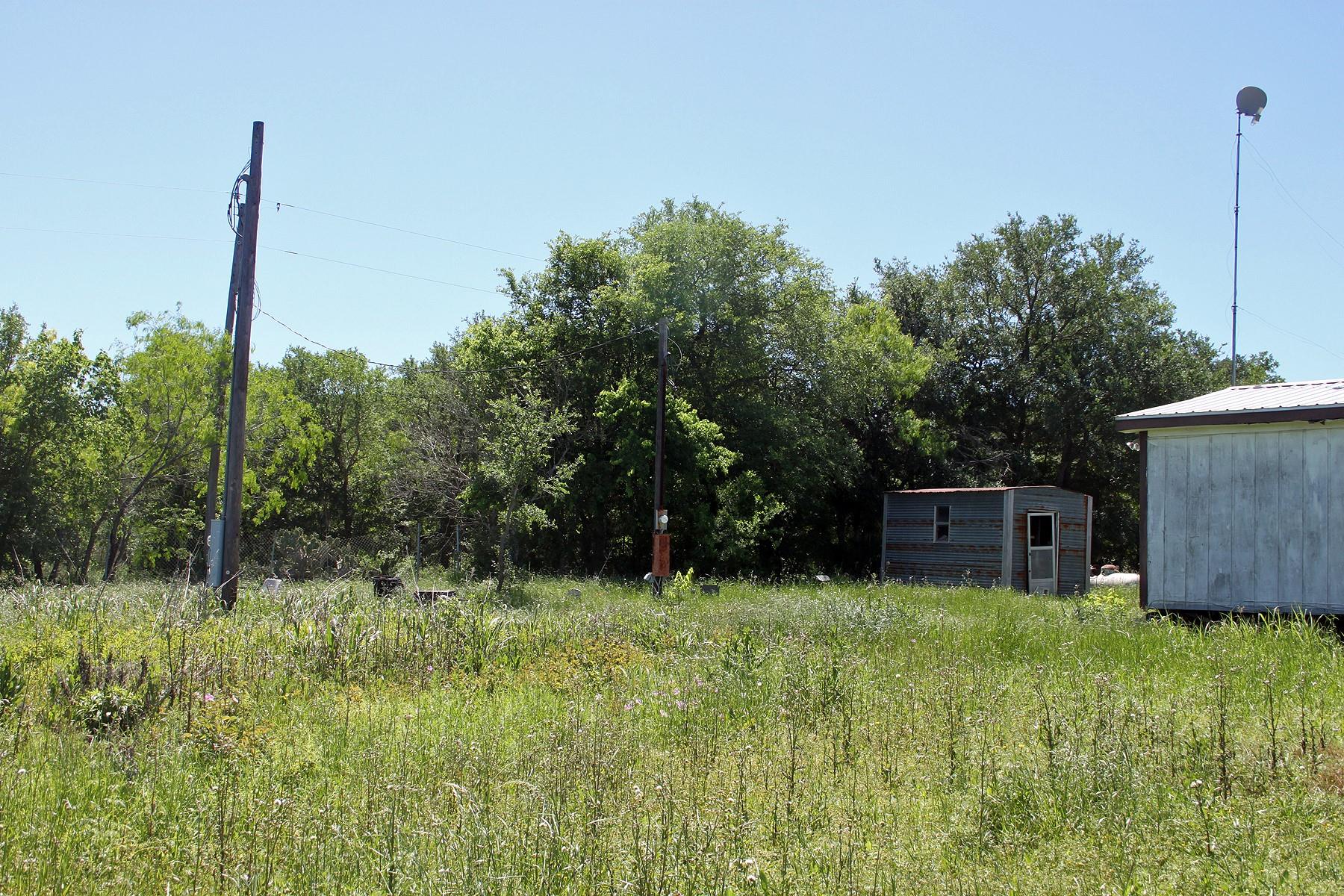 1023 Sierra Drive Lockhart TX 78644