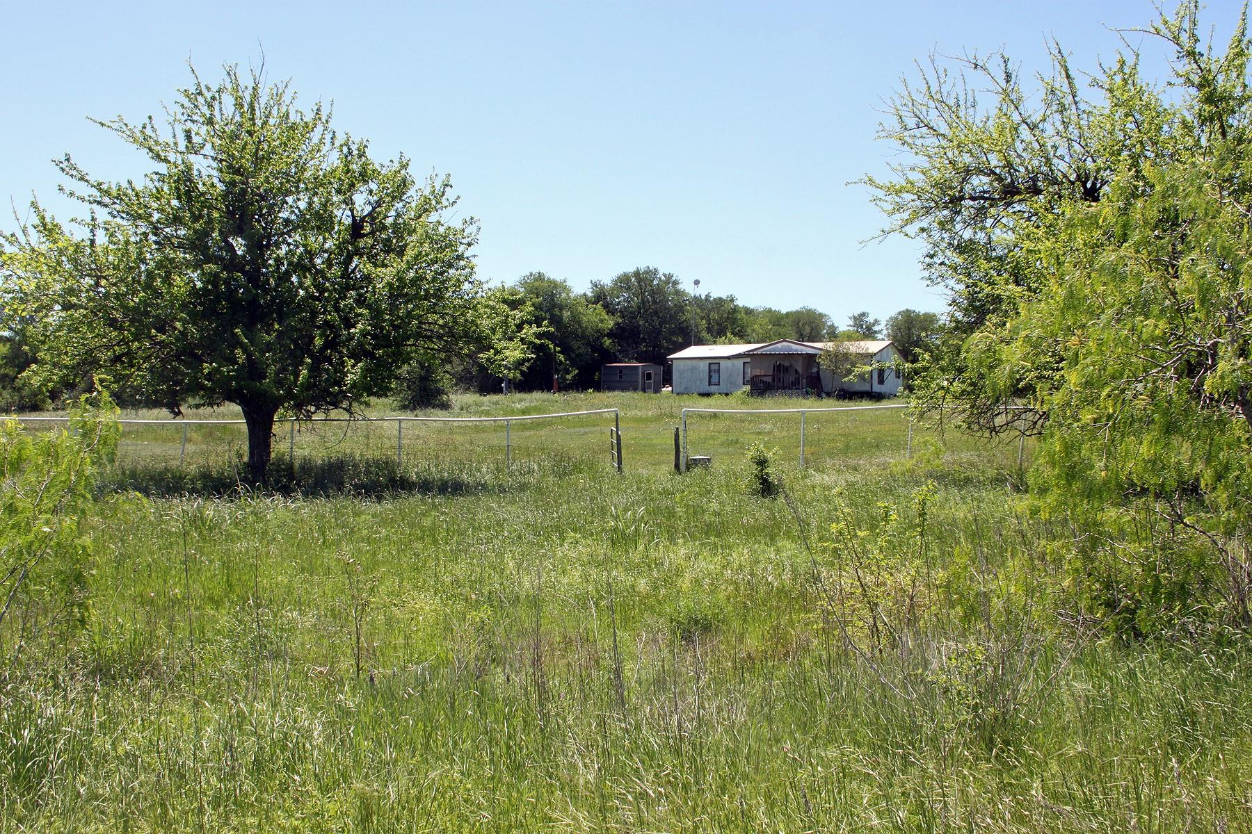 1023 Sierra Drive Lockhart TX 78644