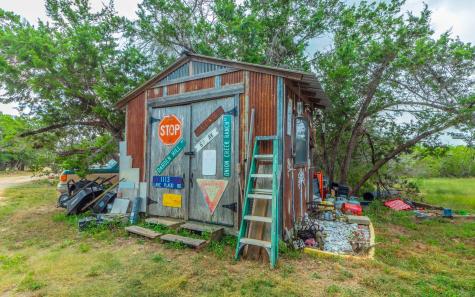 210 W Lakeshore Drive Dripping Springs TX 78620