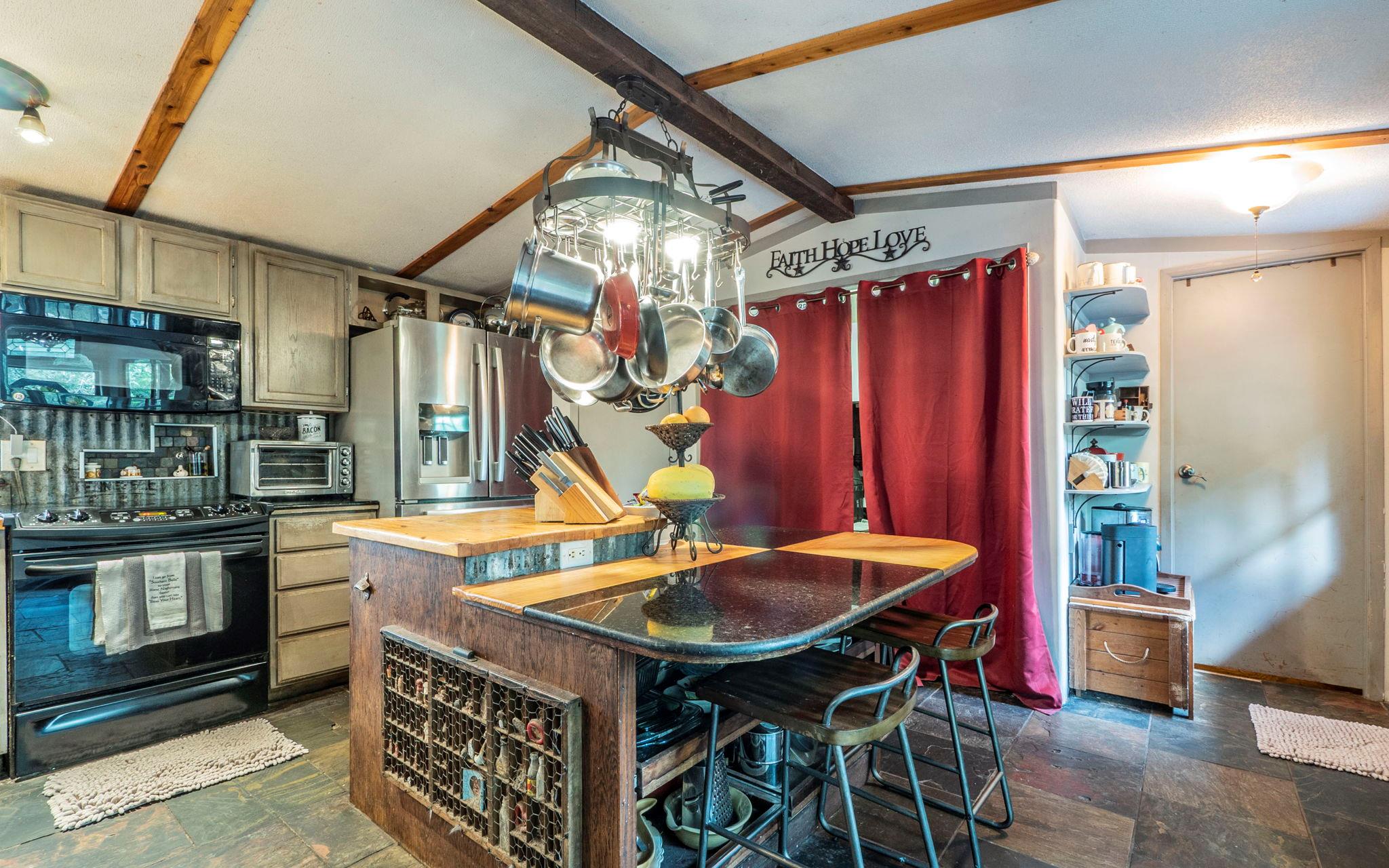 210 W Lakeshore Drive Dripping Springs TX 78620