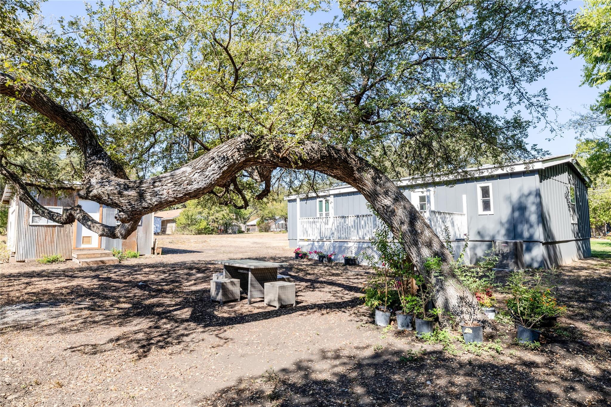 106 E Olive Street Lockhart TX 78644