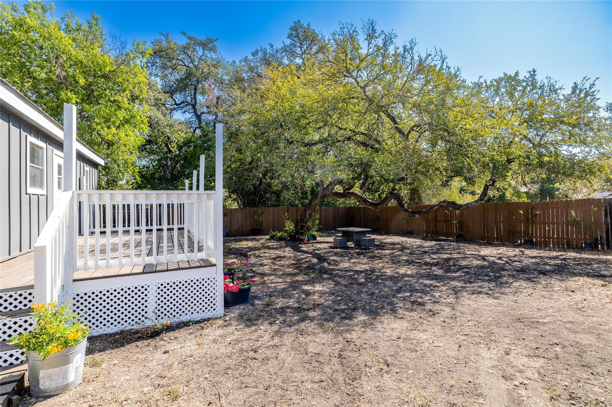 106 E Olive Street Lockhart TX 78644