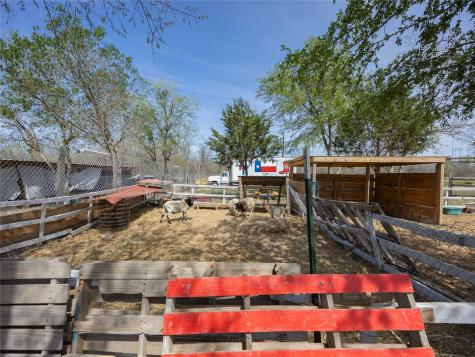 11600 S Uhwy 183 S Buda TX 78610