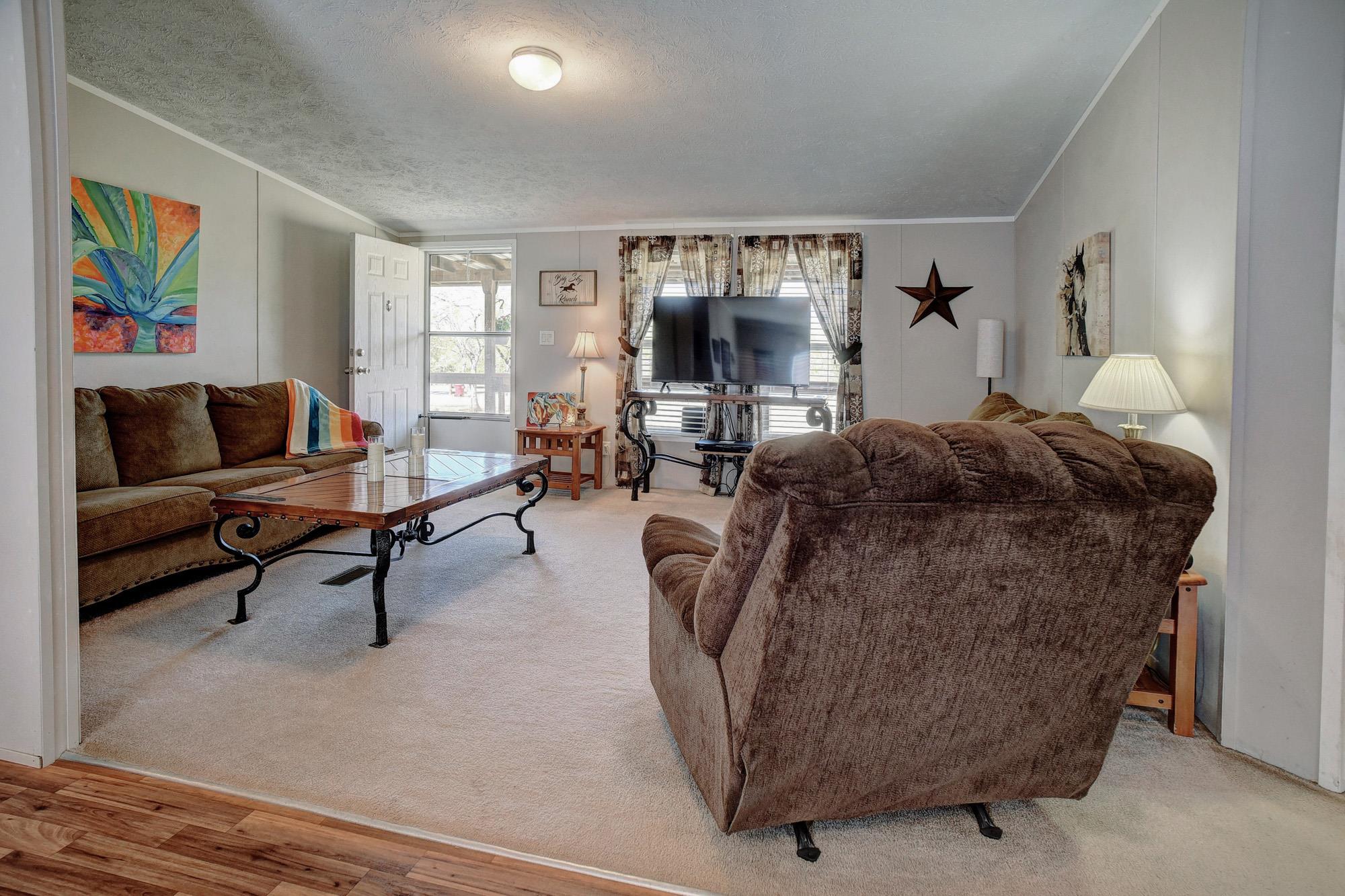 4495 Taylorsville Road Red Rock TX 78662