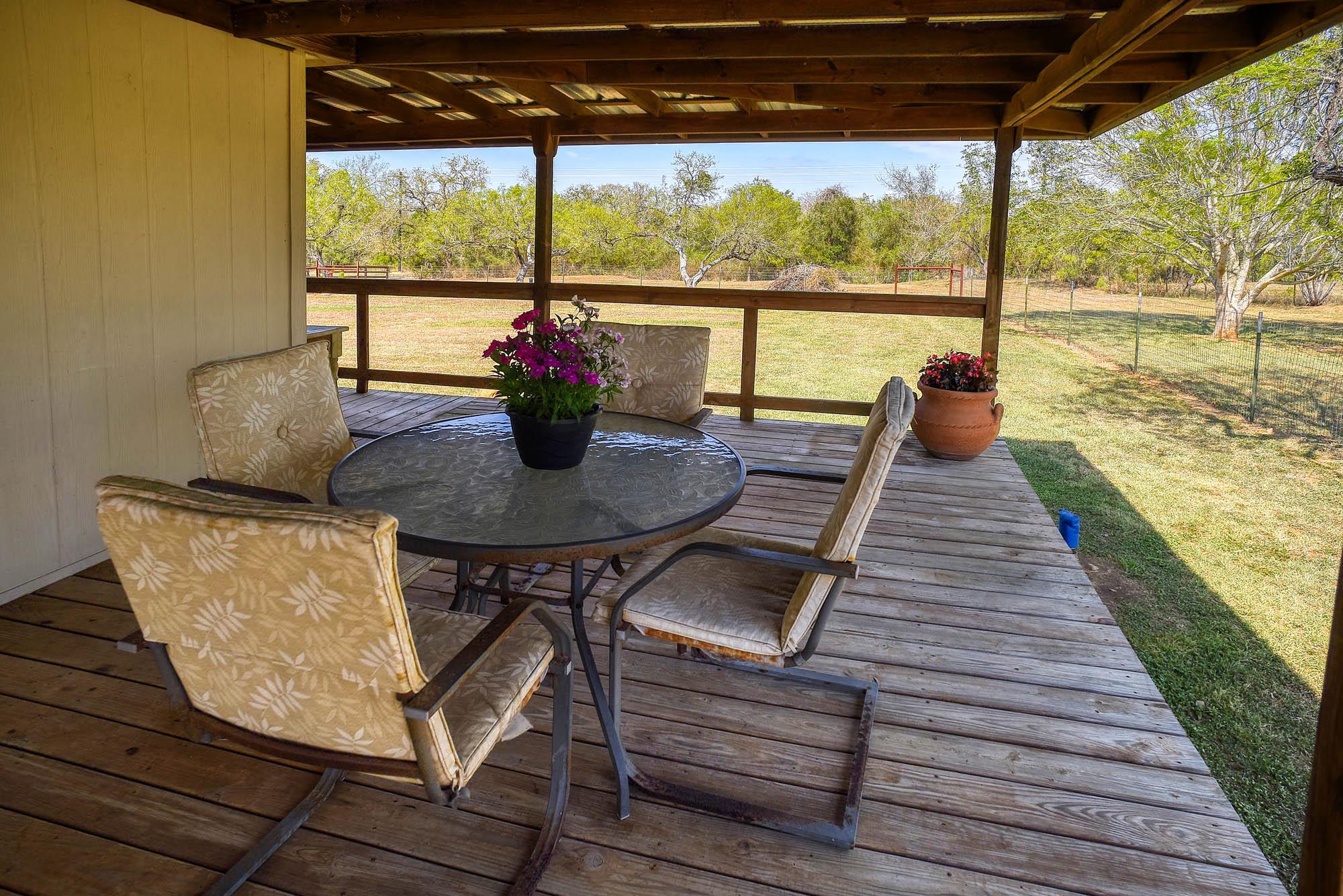 4495 Taylorsville Road Red Rock TX 78662