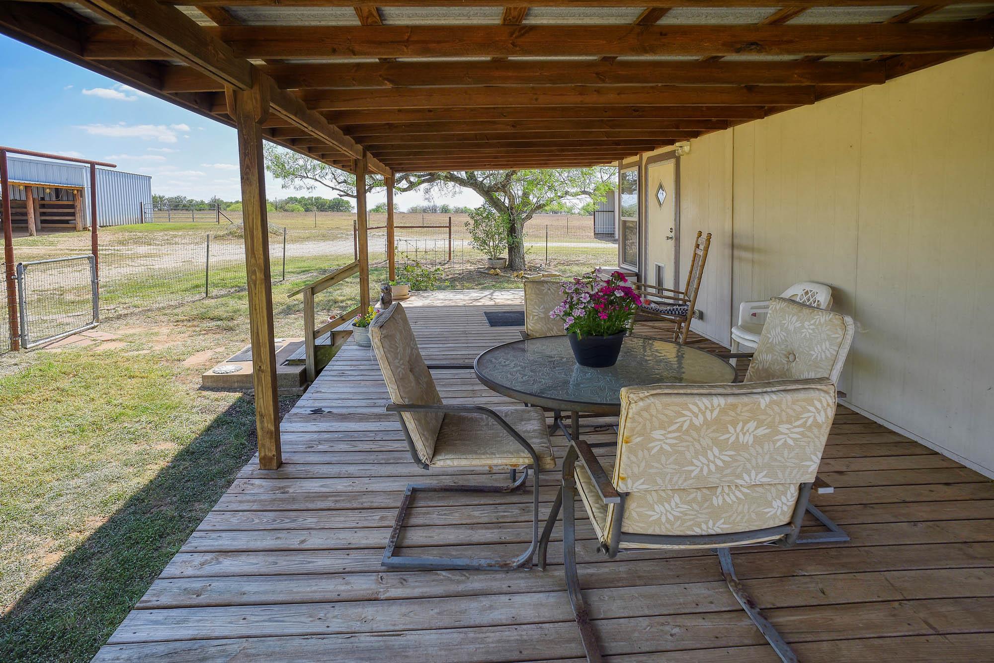 4495 Taylorsville Road Red Rock TX 78662