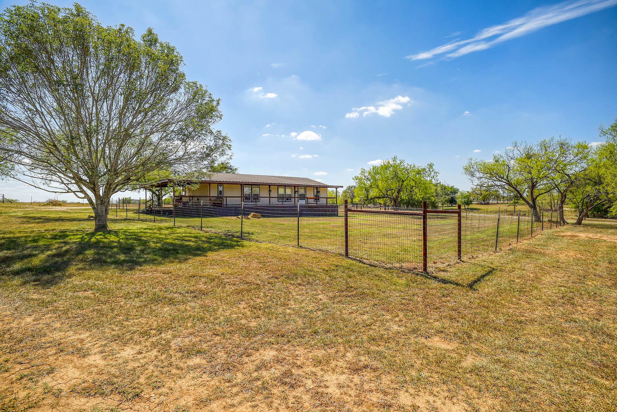 4495 Taylorsville Road Red Rock TX 78662