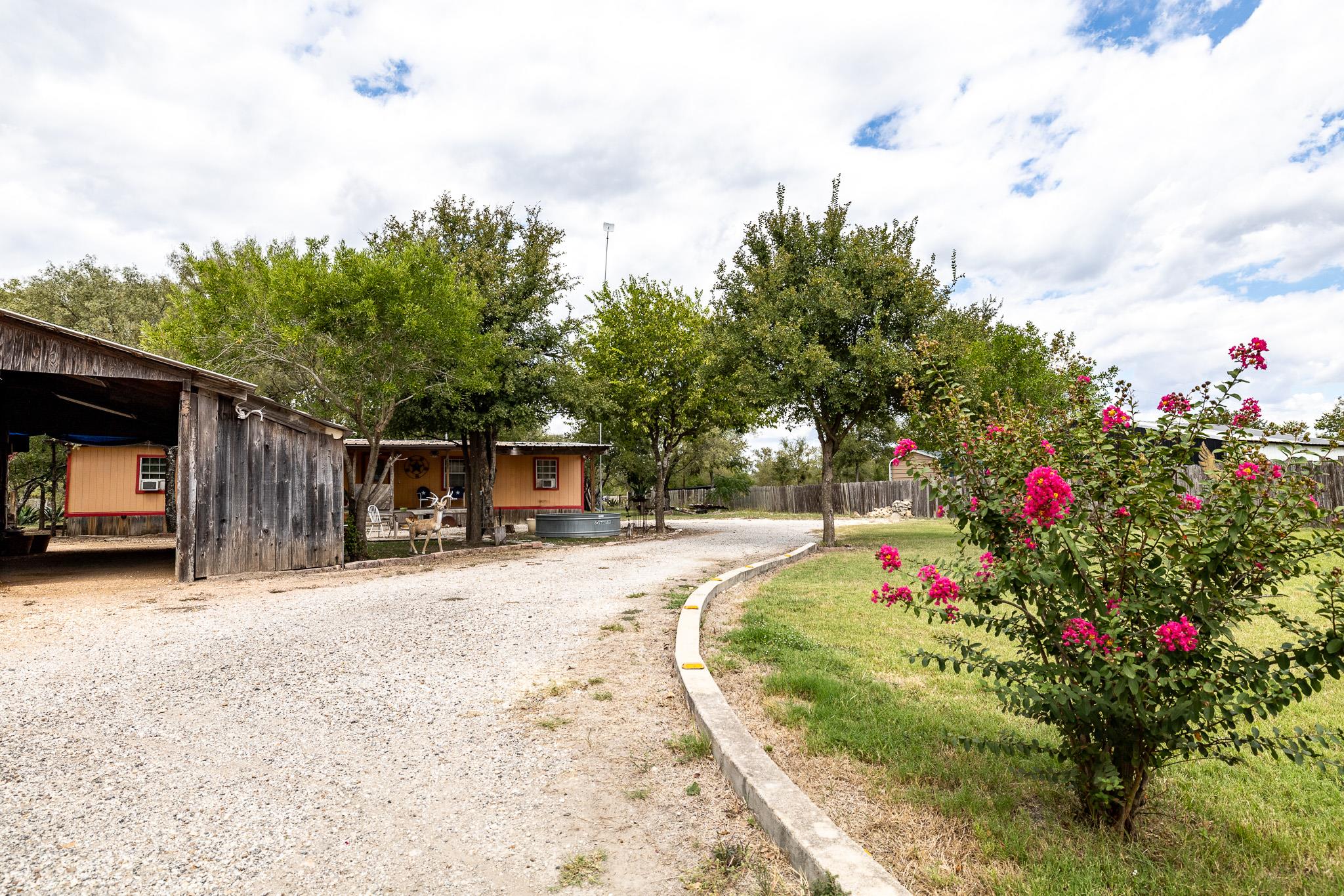 310 Union Hill Road Luling TX 78648