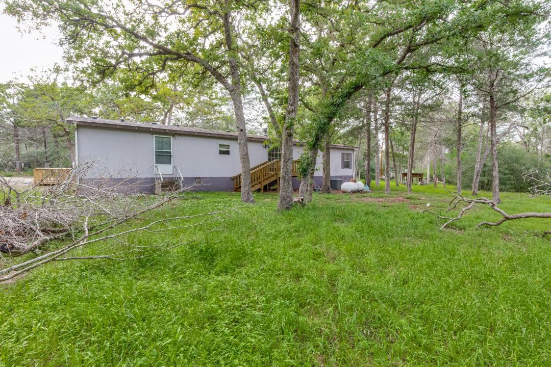 319 Green Oaks Drive Bastrop TX 78602