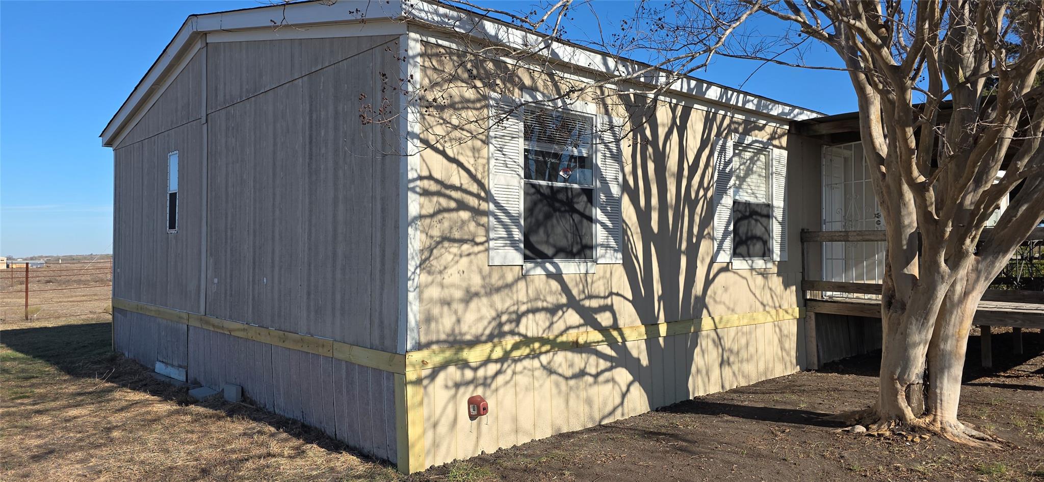 9338 E San Marcos Highway Fentress TX 78622