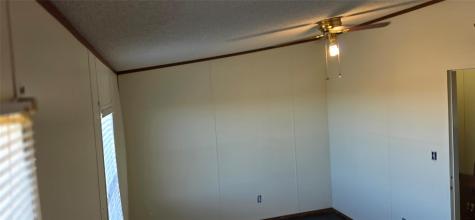 9338 E San Marcos Highway Fentress TX 78622