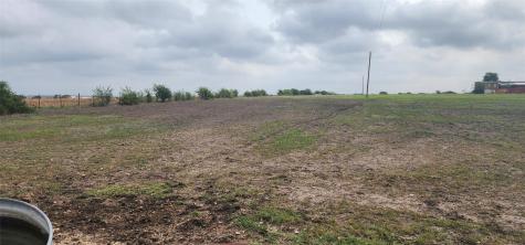 9338 E San Marcos Highway Fentress TX 78622