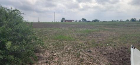 9338 E San Marcos Highway Fentress TX 78622