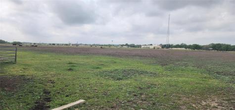 9338 E San Marcos Highway Fentress TX 78622